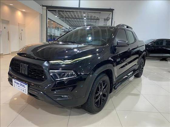 FIAT TORO 2.0 16V TURBO DIESEL ULTRA 4WD AT9 FIAT TORO 2.0 16V TURBO DIESEL ULTRA 4WD AT9